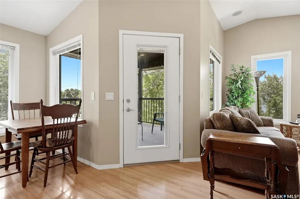 226 Daly Avenue Regina Beach SK S0G 4C0