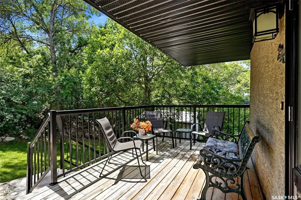 226 Daly Avenue Regina Beach SK S0G 4C0