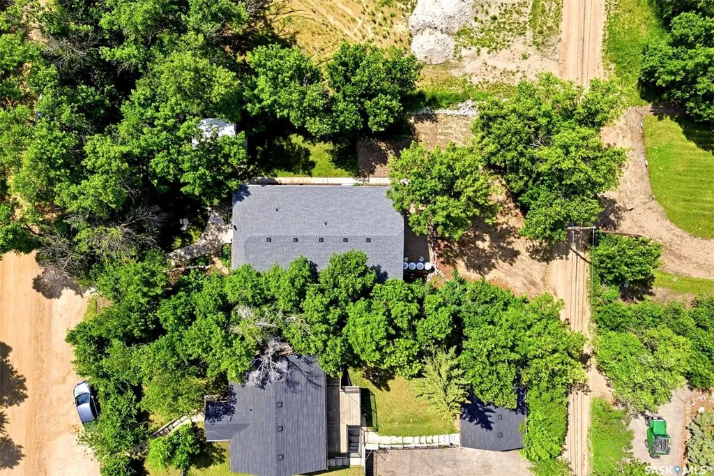 226 Daly Avenue Regina Beach SK S0G 4C0