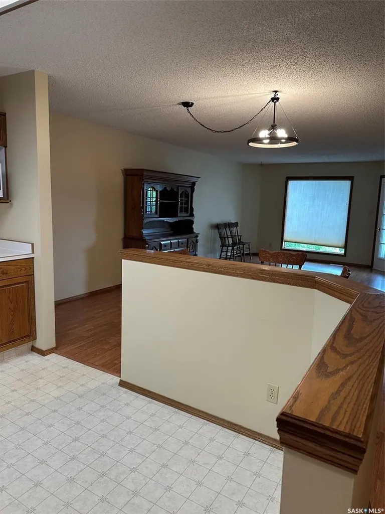 1214 3rd Street Estevan SK S4A 0R9