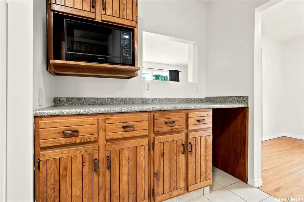 2509 Lacon Street Regina SK S4N 2A2