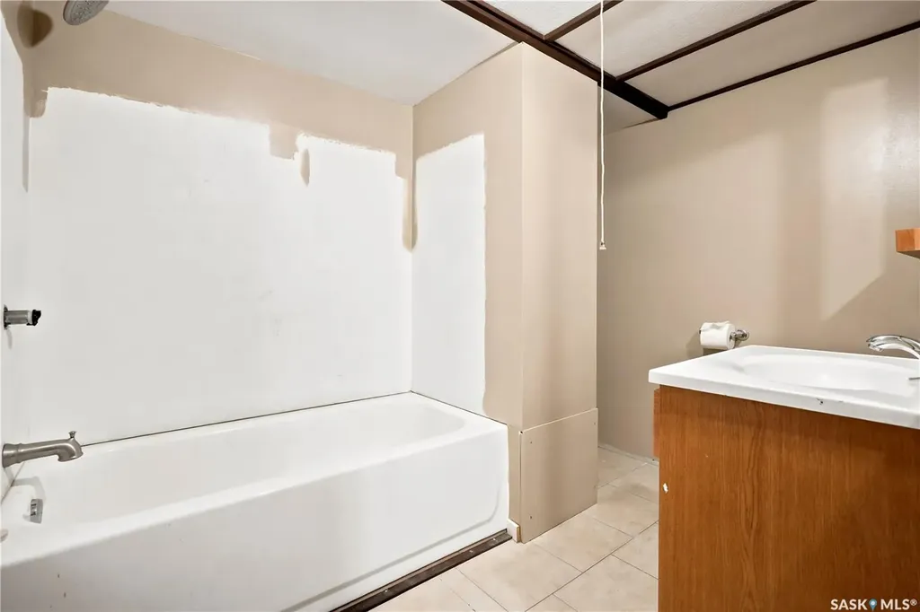 2509 Lacon Street Regina SK S4N 2A2