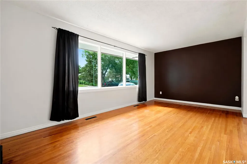 2509 Lacon Street Regina SK S4N 2A2