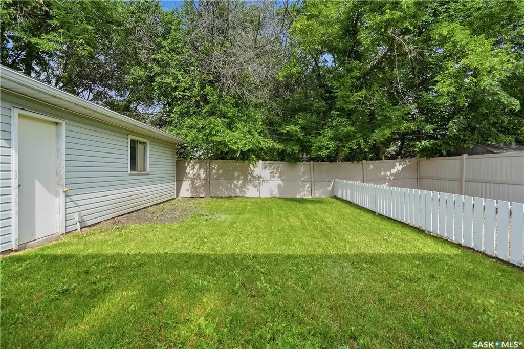 2509 Lacon Street Regina SK S4N 2A2