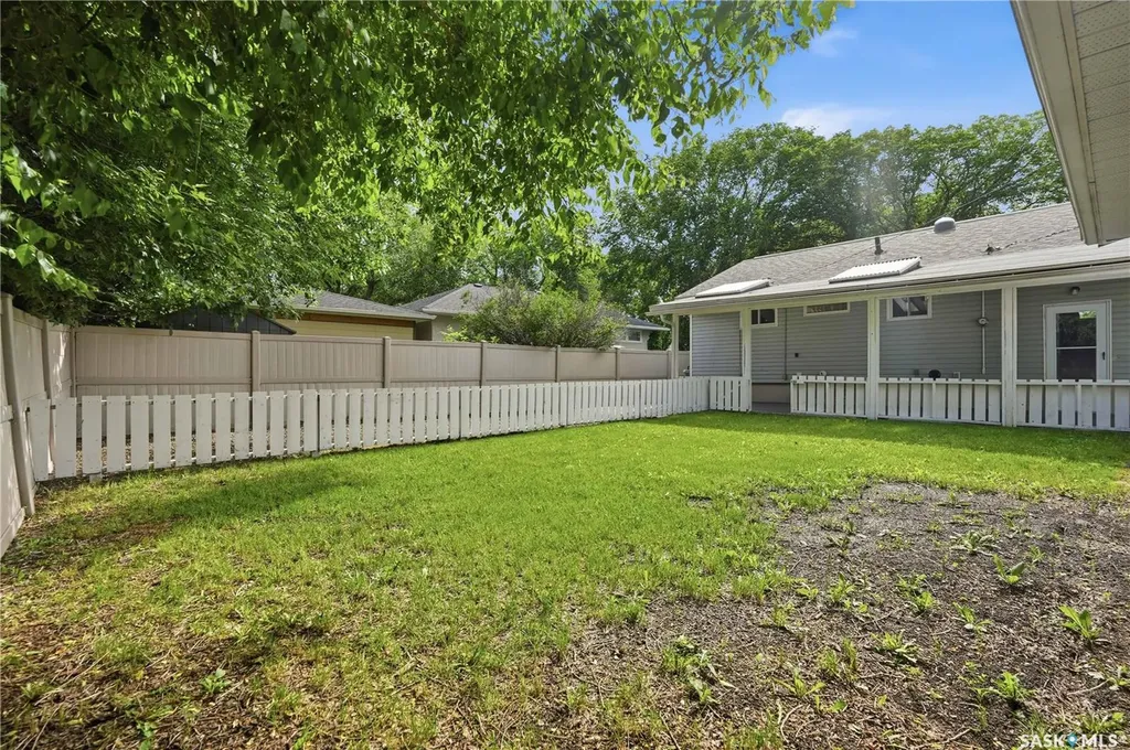 2509 Lacon Street Regina SK S4N 2A2