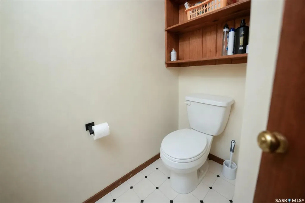 29 Macdowall Crescent Prince Albert SK S6V 6N2