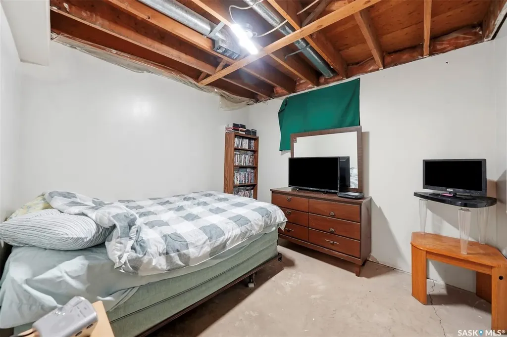 29 Macdowall Crescent Prince Albert SK S6V 6N2