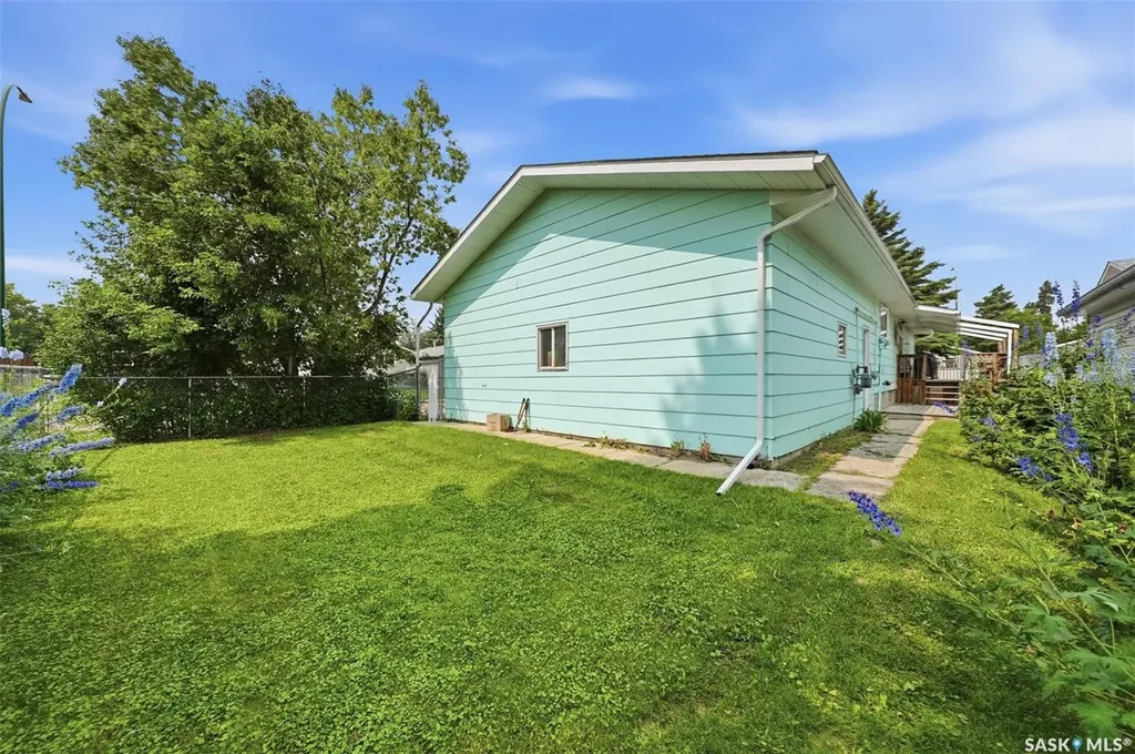 29 Macdowall Crescent Prince Albert SK S6V 6N2