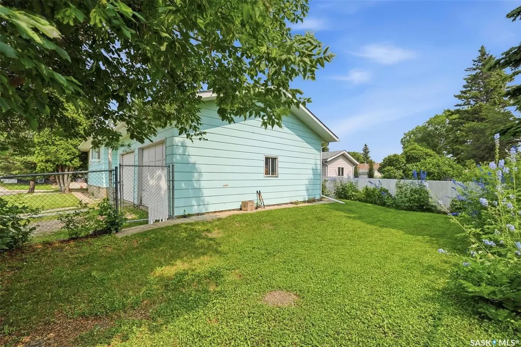 29 Macdowall Crescent Prince Albert SK S6V 6N2