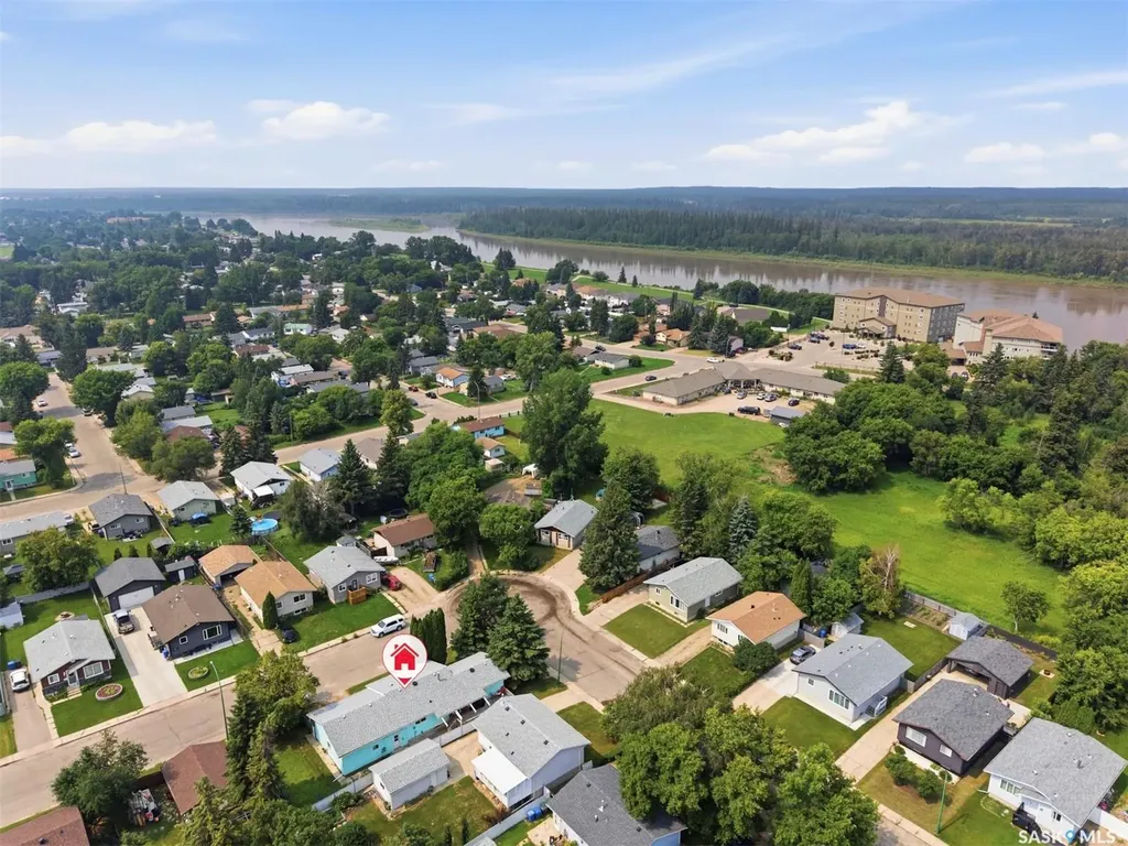 29 Macdowall Crescent Prince Albert SK S6V 6N2