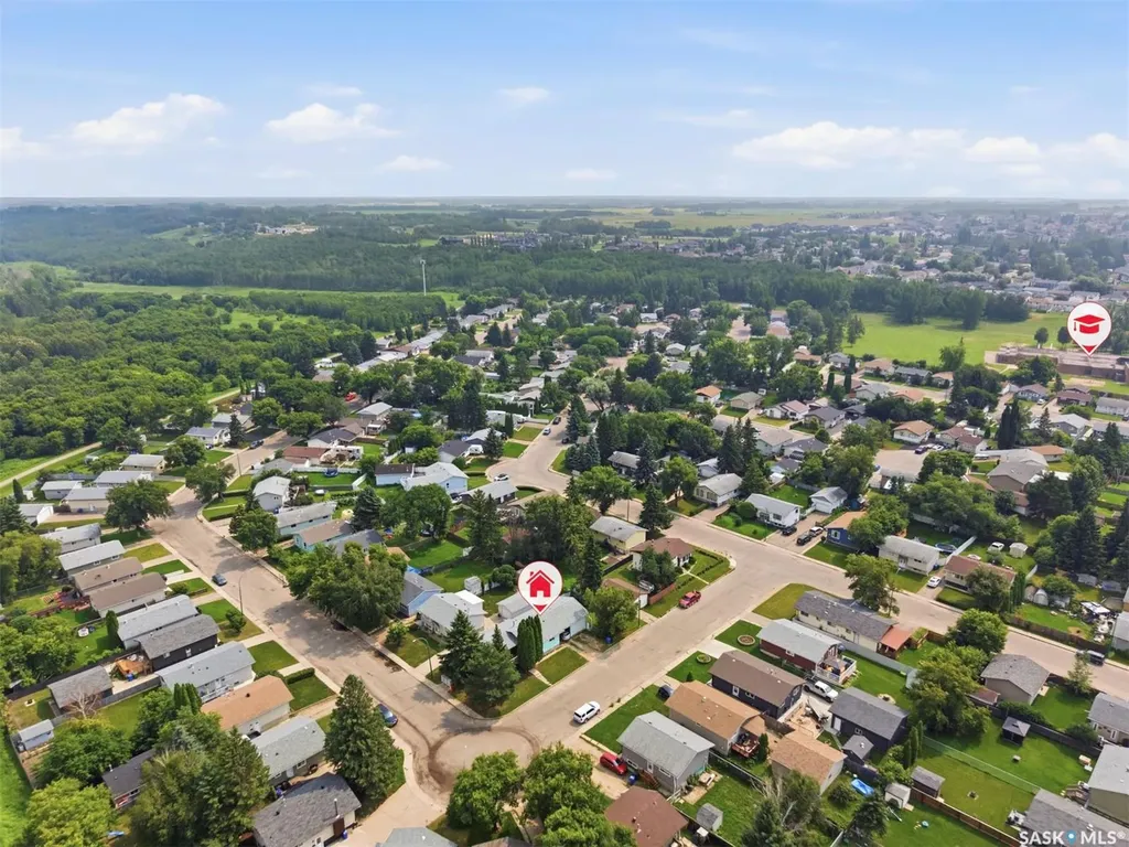 29 Macdowall Crescent Prince Albert SK S6V 6N2