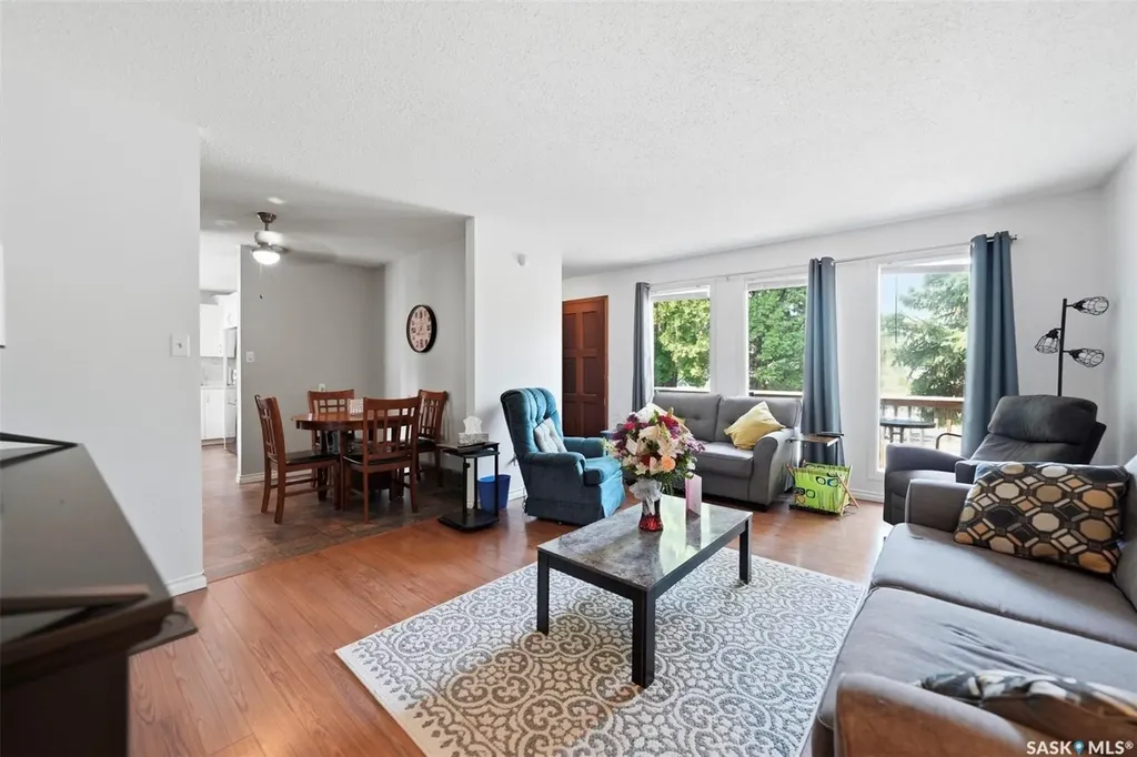 29 Macdowall Crescent Prince Albert SK S6V 6N2