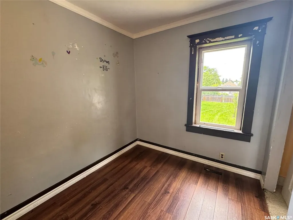 303 4th Avenue W Biggar SK S0K 0M0
