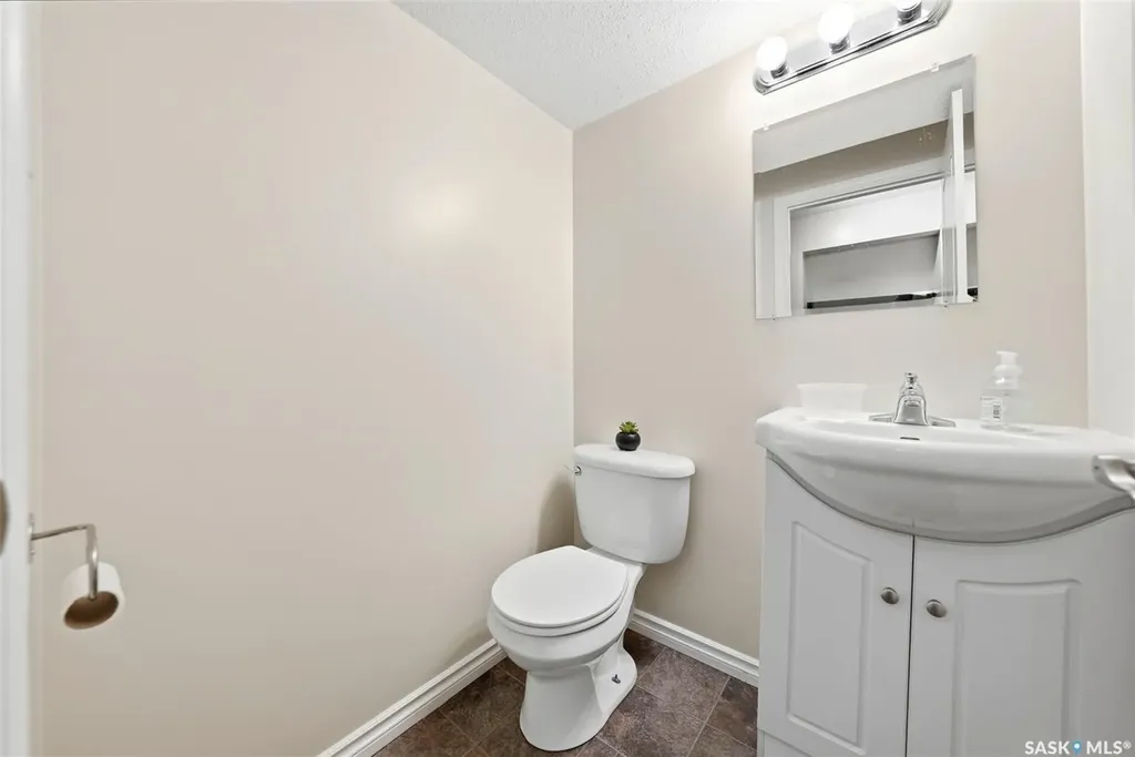 515 28th Street E Prince Albert SK S6V 1X8