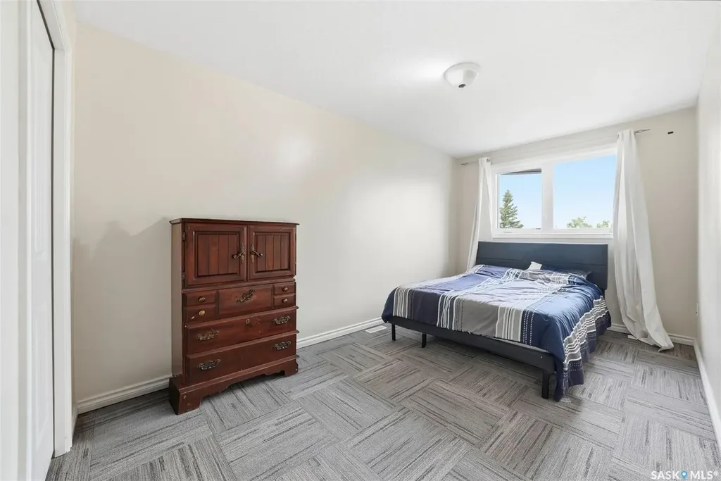 515 28th Street E Prince Albert SK S6V 1X8