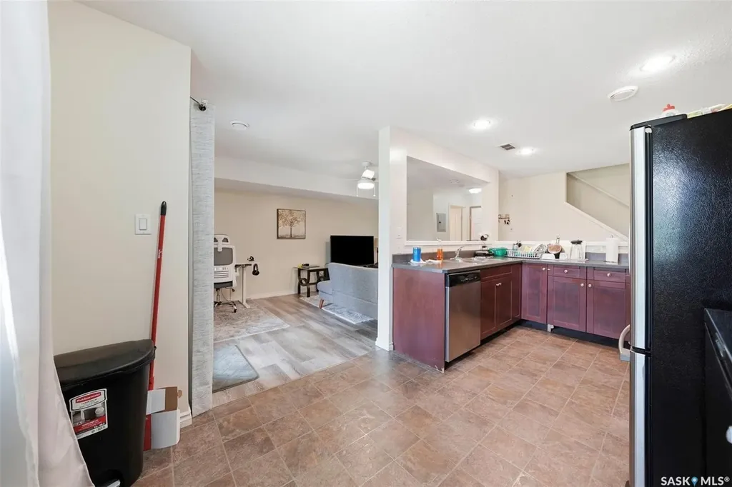 515 28th Street E Prince Albert SK S6V 1X8
