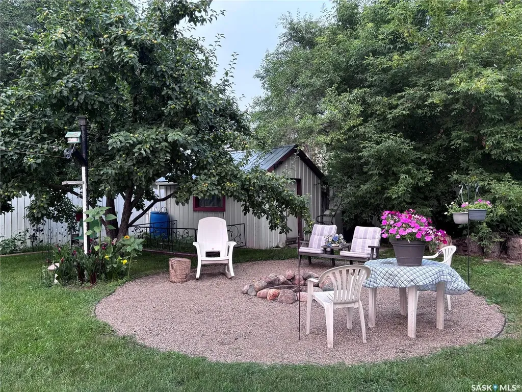 220 4th Street Dalmeny SK S0K 1E0