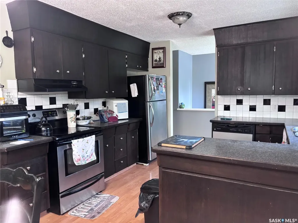 220 4th Street Dalmeny SK S0K 1E0
