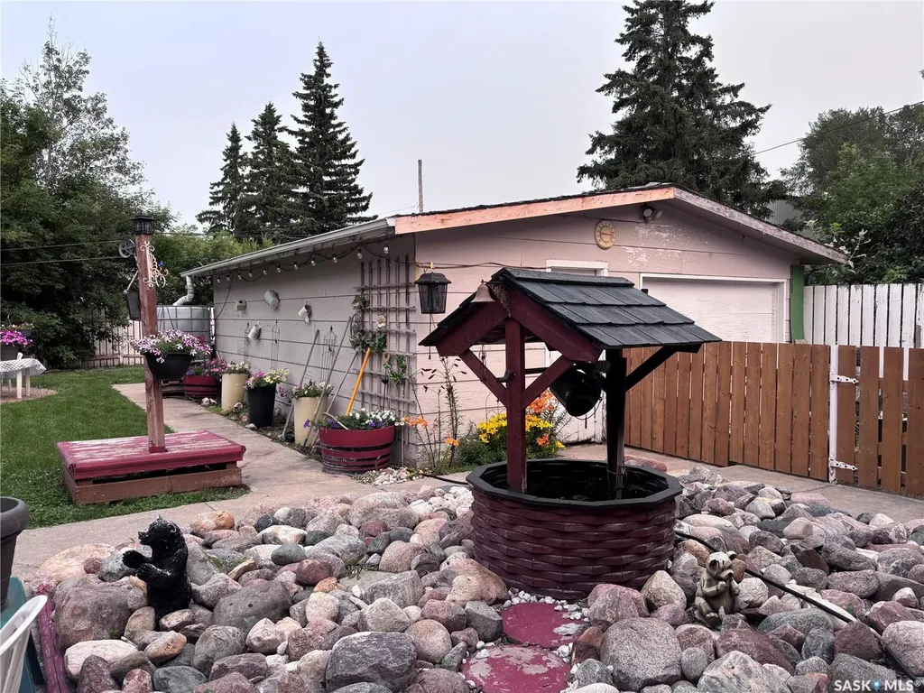 220 4th Street Dalmeny SK S0K 1E0