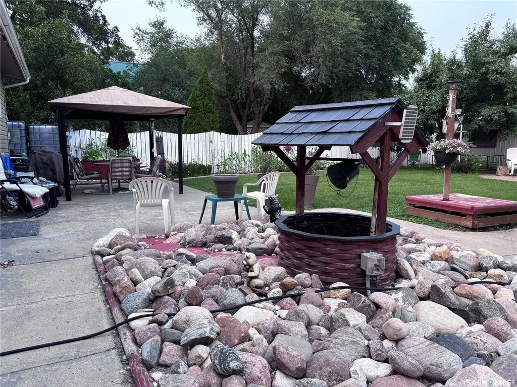 220 4th Street Dalmeny SK S0K 1E0