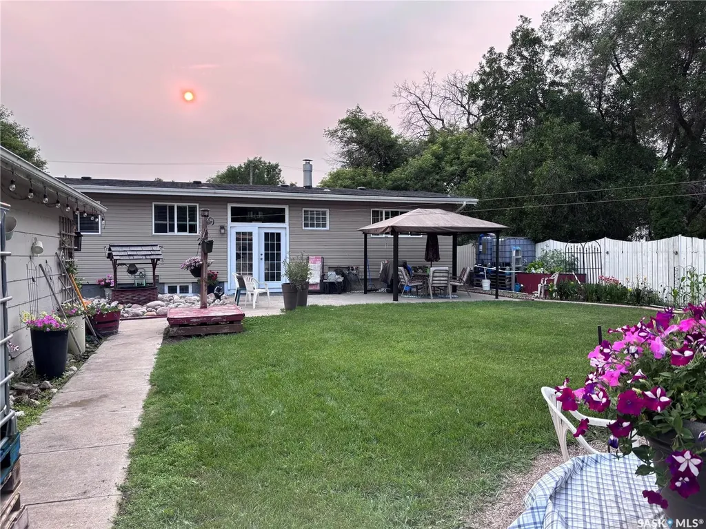 220 4th Street Dalmeny SK S0K 1E0