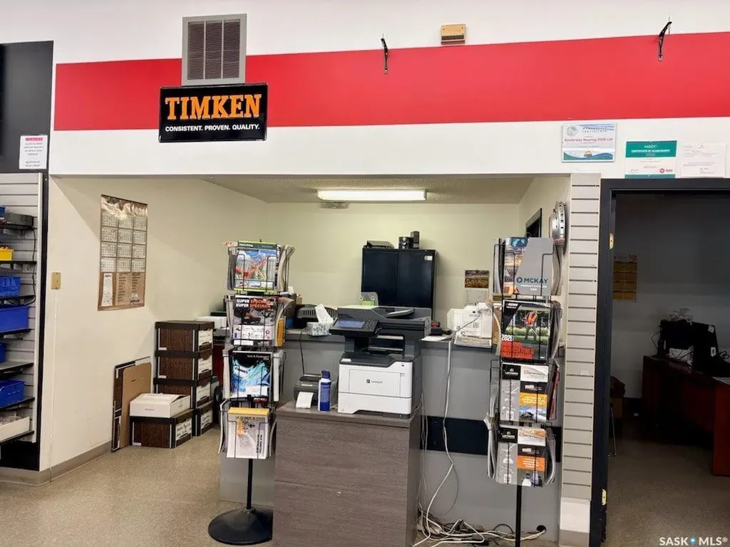 500 12th Avenue E Kindersley SK S0L 1S0