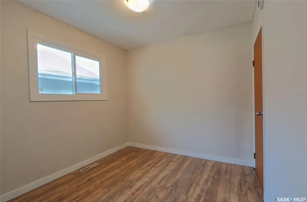 429 St John Street Regina SK S4R 1R4