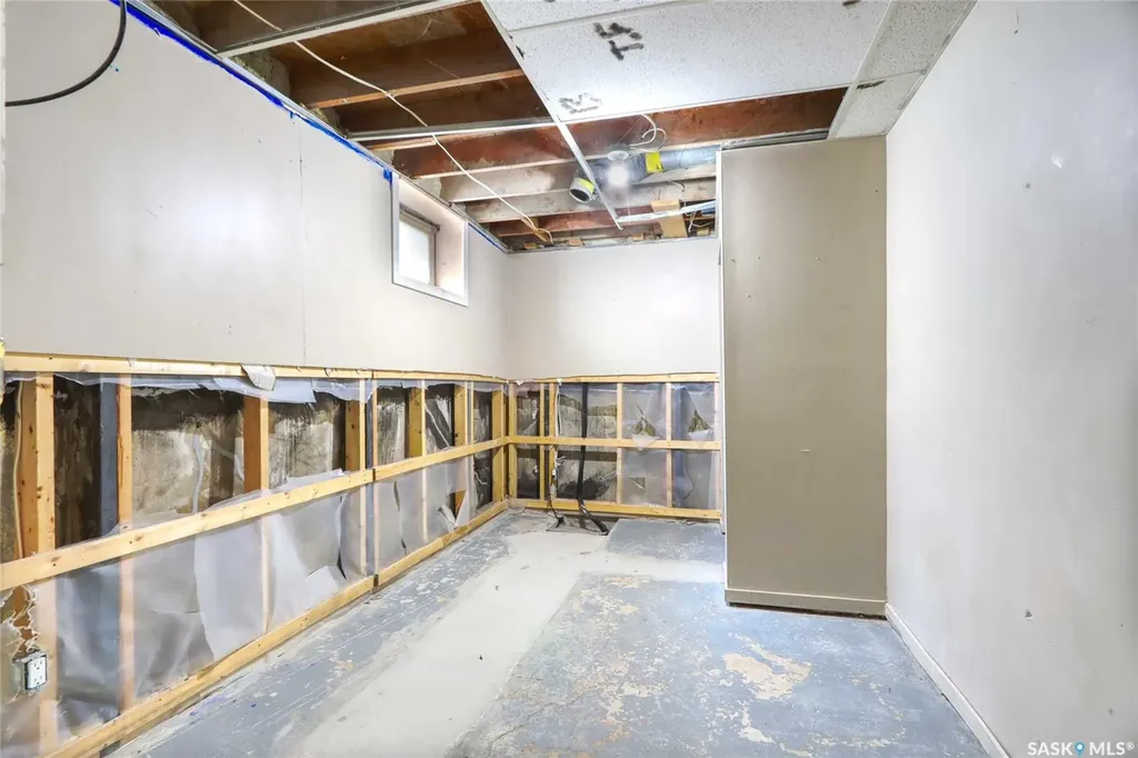 429 St John Street Regina SK S4R 1R4