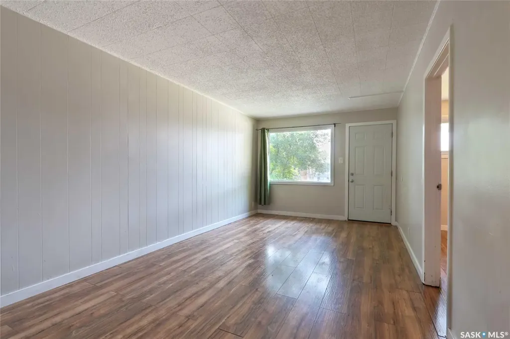 429 St John Street Regina SK S4R 1R4