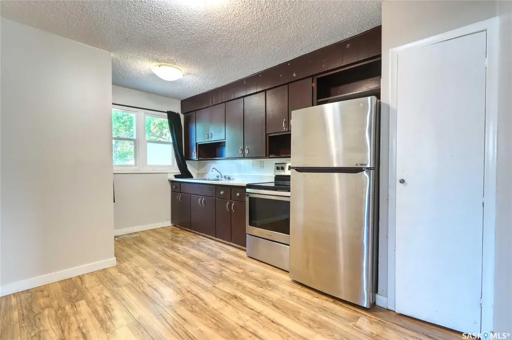 429 St John Street Regina SK S4R 1R4