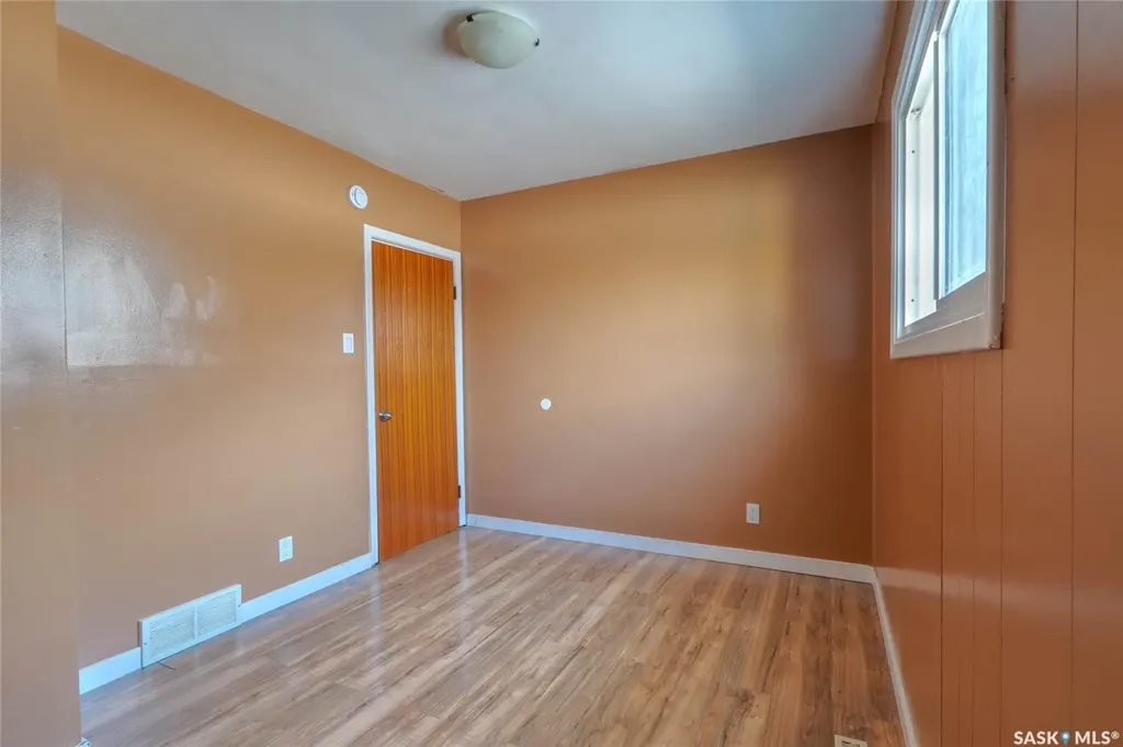 429 St John Street Regina SK S4R 1R4