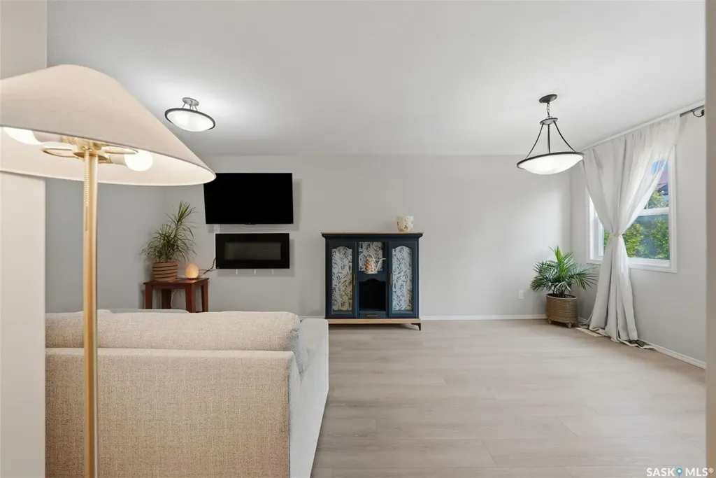150 Langlois Way Saskatoon SK S7T 0L3