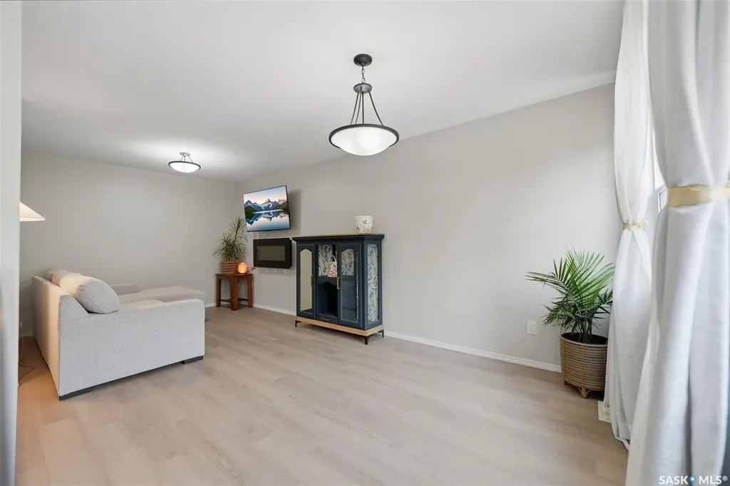 150 Langlois Way Saskatoon SK S7T 0L3