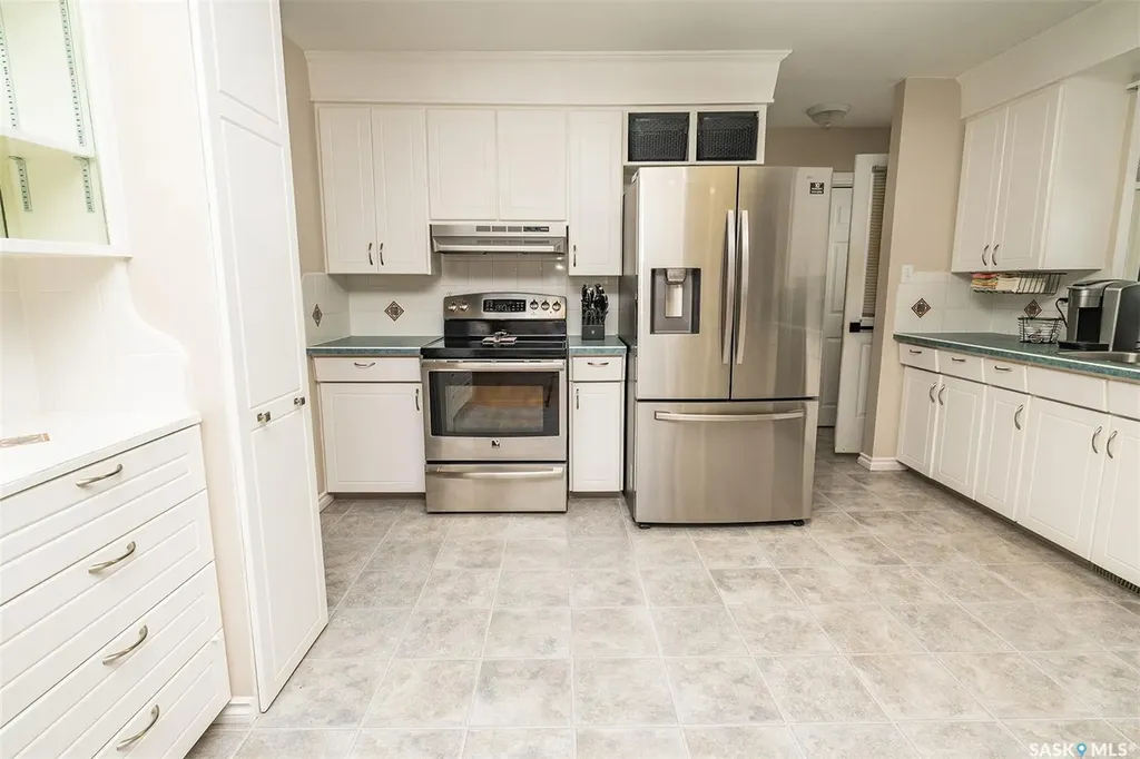 302 7th Street E Wynyard SK S0A 4T0