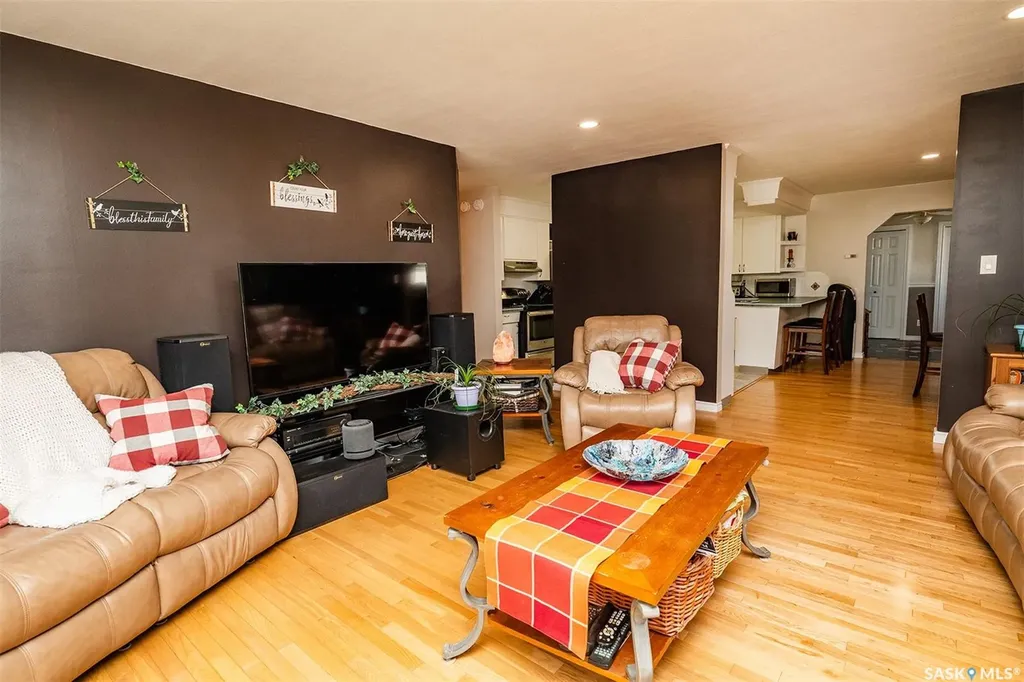 302 7th Street E Wynyard SK S0A 4T0