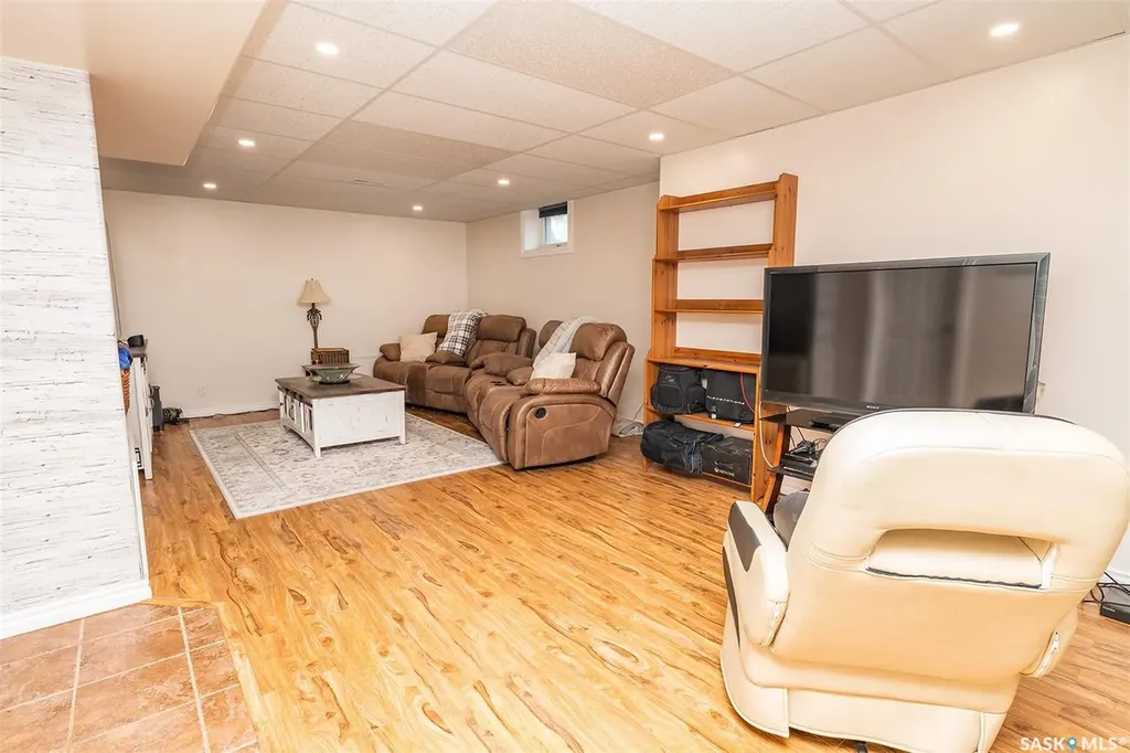 302 7th Street E Wynyard SK S0A 4T0