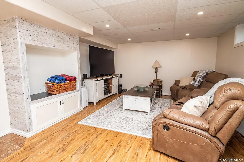302 7th Street E Wynyard SK S0A 4T0