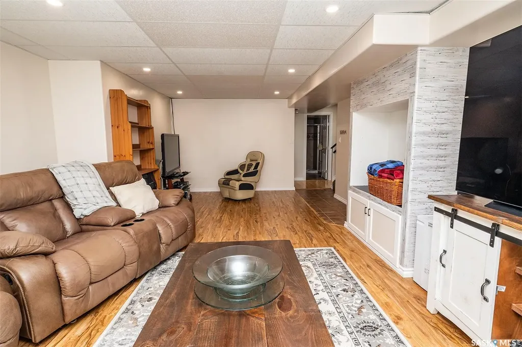 302 7th Street E Wynyard SK S0A 4T0