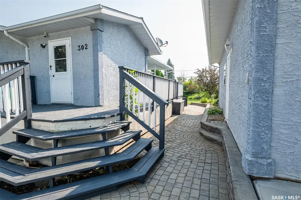 302 7th Street E Wynyard SK S0A 4T0