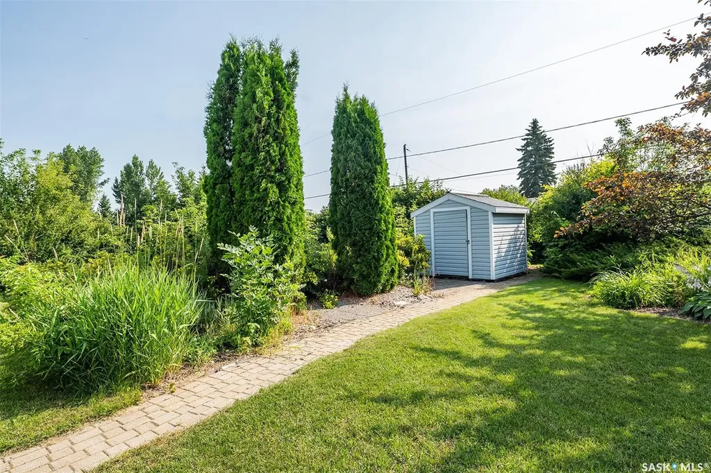 302 7th Street E Wynyard SK S0A 4T0