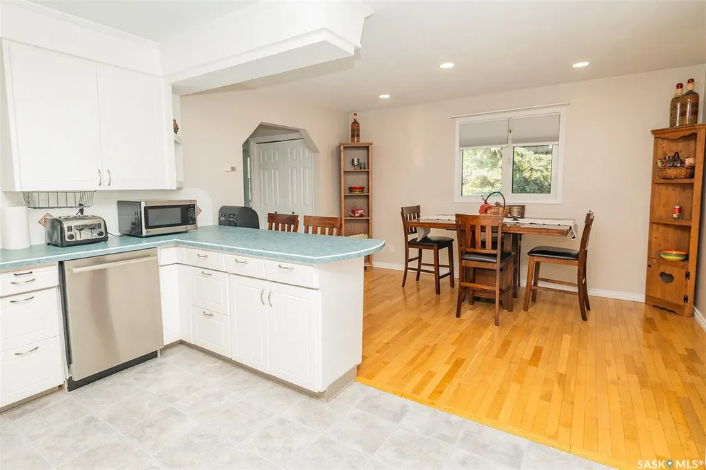 302 7th Street E Wynyard SK S0A 4T0