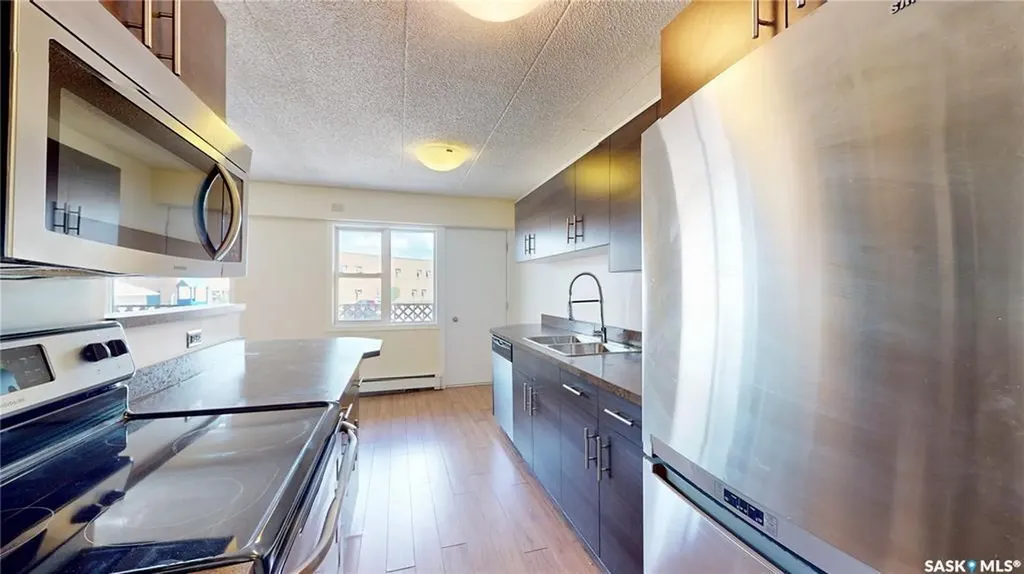 405 Lorne Street N Regina SK S4R 3B2
