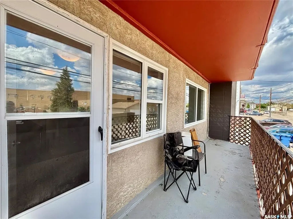 405 Lorne Street N Regina SK S4R 3B2