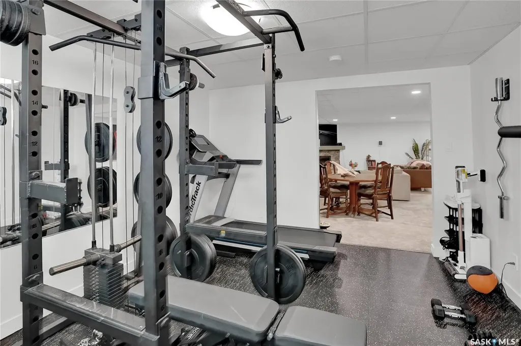 14 Clunie Court Moose Jaw SK S6J 0E3