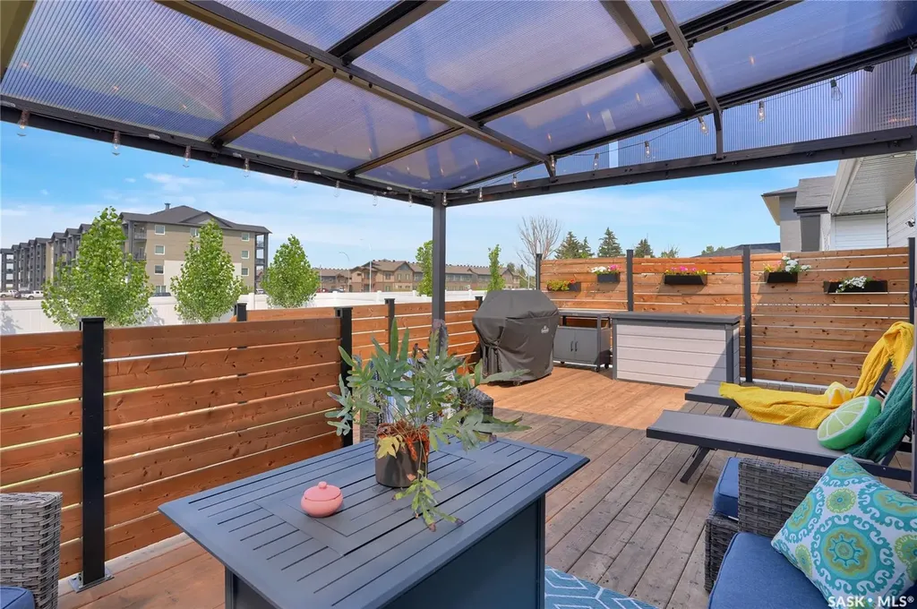 14 Clunie Court Moose Jaw SK S6J 0E3