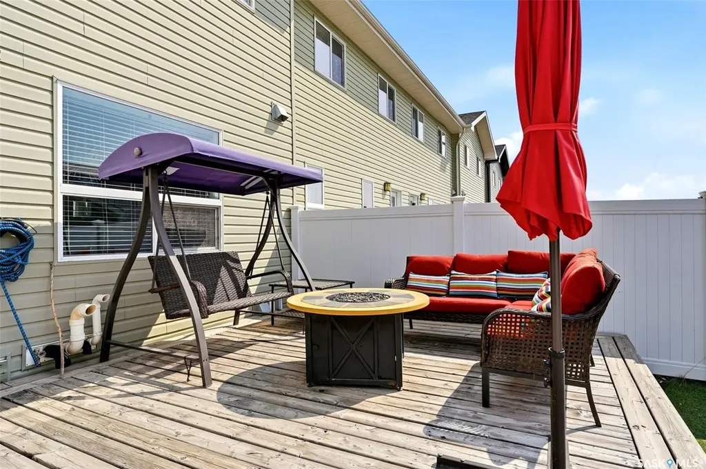 5740 Glide Crescent Regina SK S4W 0P1