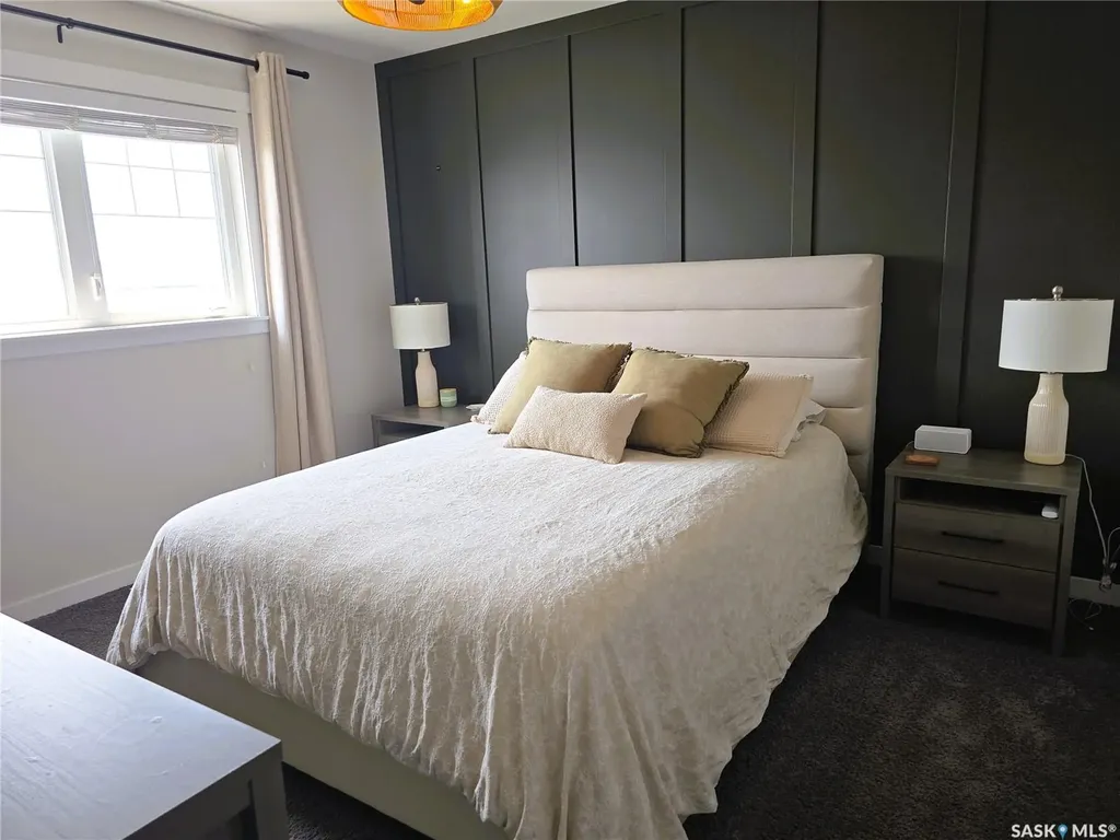 652 Ells Crescent Saskatoon SK S7L 6H9