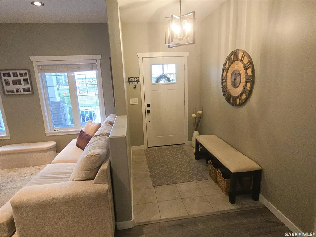 652 Ells Crescent Saskatoon SK S7L 6H9