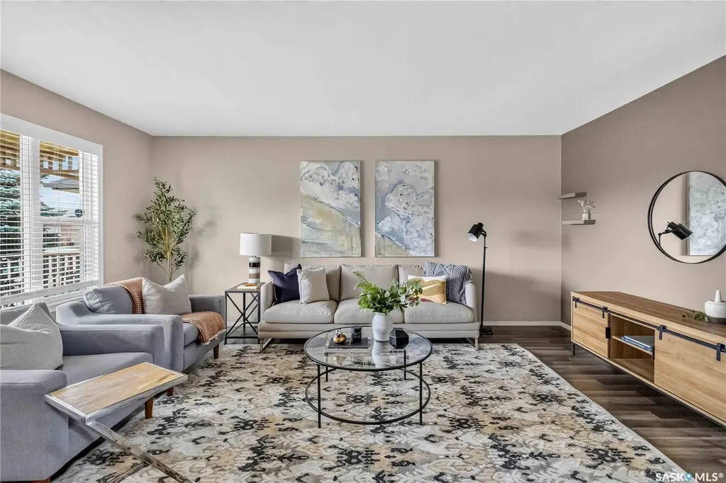 326 Denham Court Saskatoon SK S7R 1E5