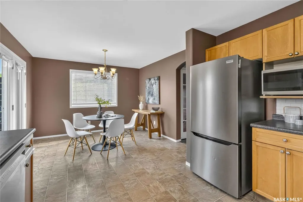 326 Denham Court Saskatoon SK S7R 1E5